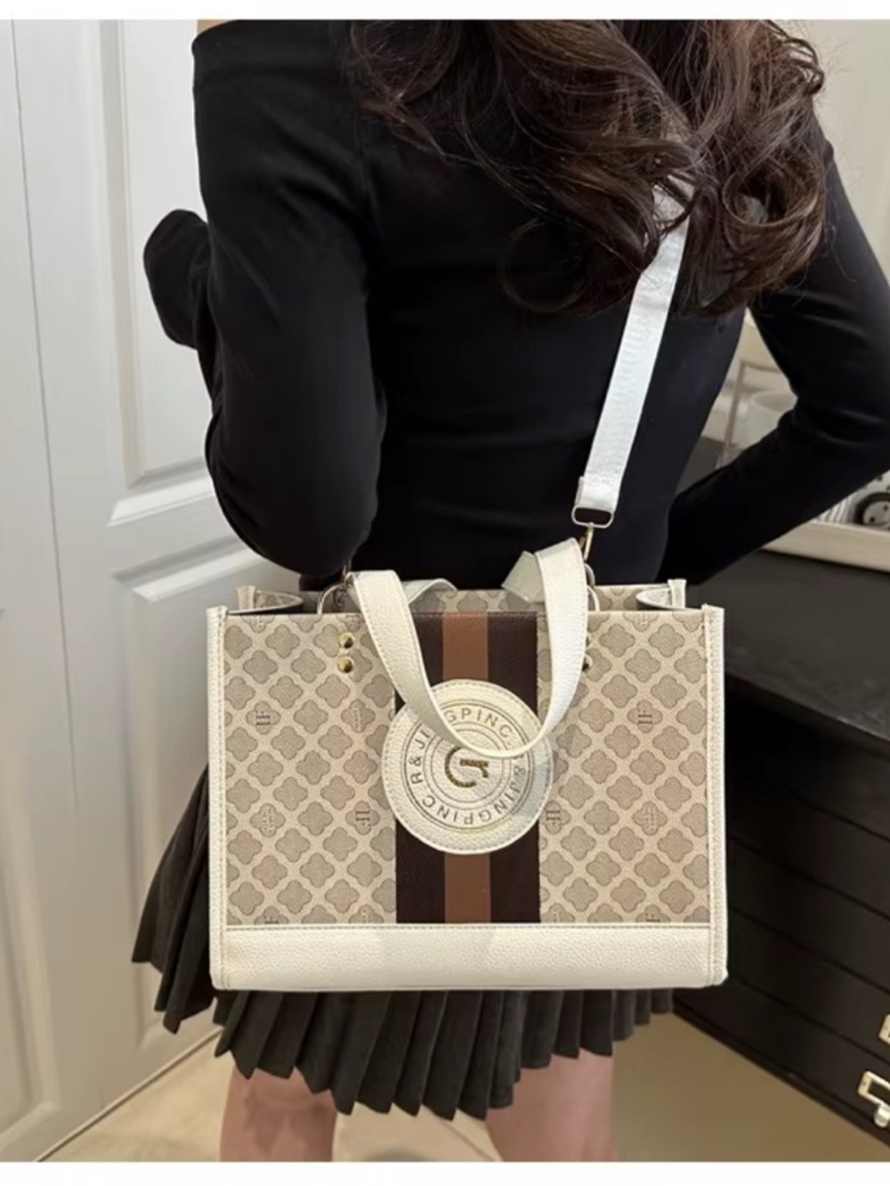 Monogram Stripe Tote Bag G Logo Medallion Top Handle Crossbody Shoulder Bag NIP - Picture 5 of 8